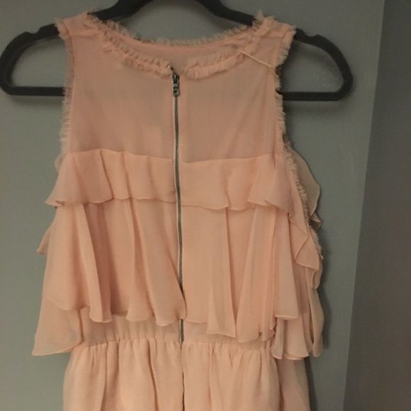 NWT $395 alice + olivia | Nichola | Tier Ruffled Silk Cold-Shoulder Dress | 12 - Picture 8 of 16